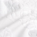 Juego de Toallas Blancas con Estampado en Relieve · Mosaic