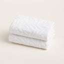 Juego de Toallas Blancas con Relieve · Pure