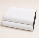 Juego de Toallas Blanco con Franja Negra · Embrodery
